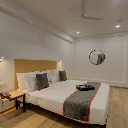 Townhouse Oak Kopar Khairane Navi Mumbai Formerly Ivy Hotel ภายนอก รูปภาพ