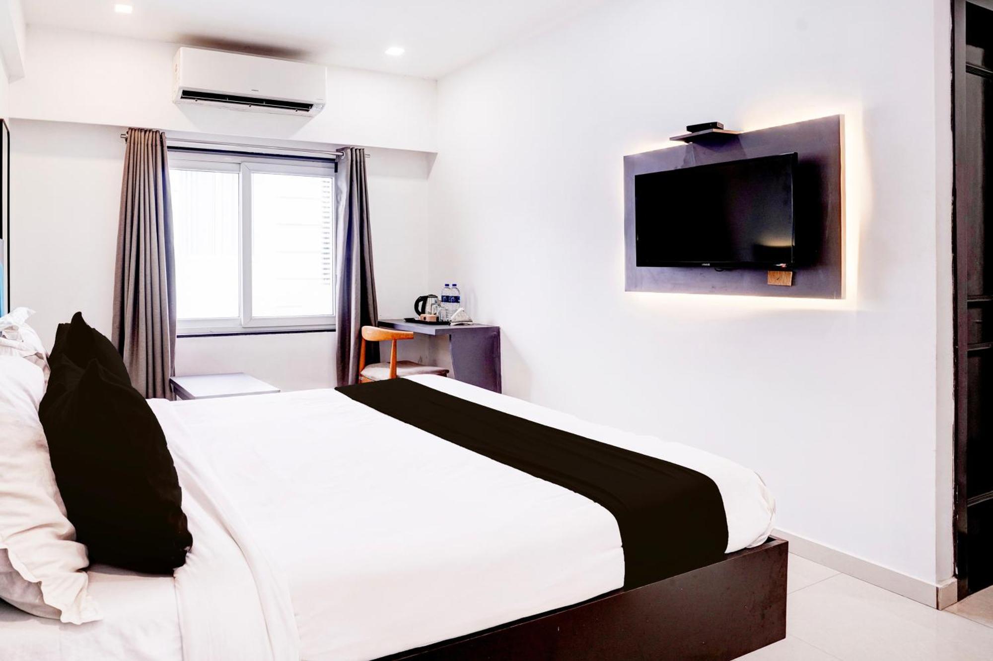 Townhouse Oak Kopar Khairane Navi Mumbai Formerly Ivy Hotel ภายนอก รูปภาพ