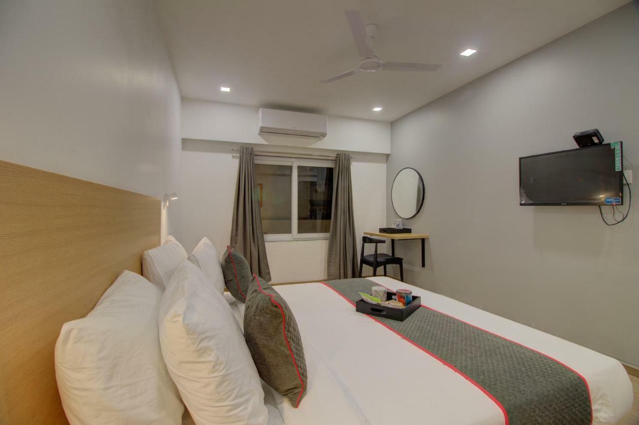 Townhouse Oak Kopar Khairane Navi Mumbai Formerly Ivy Hotel ภายนอก รูปภาพ