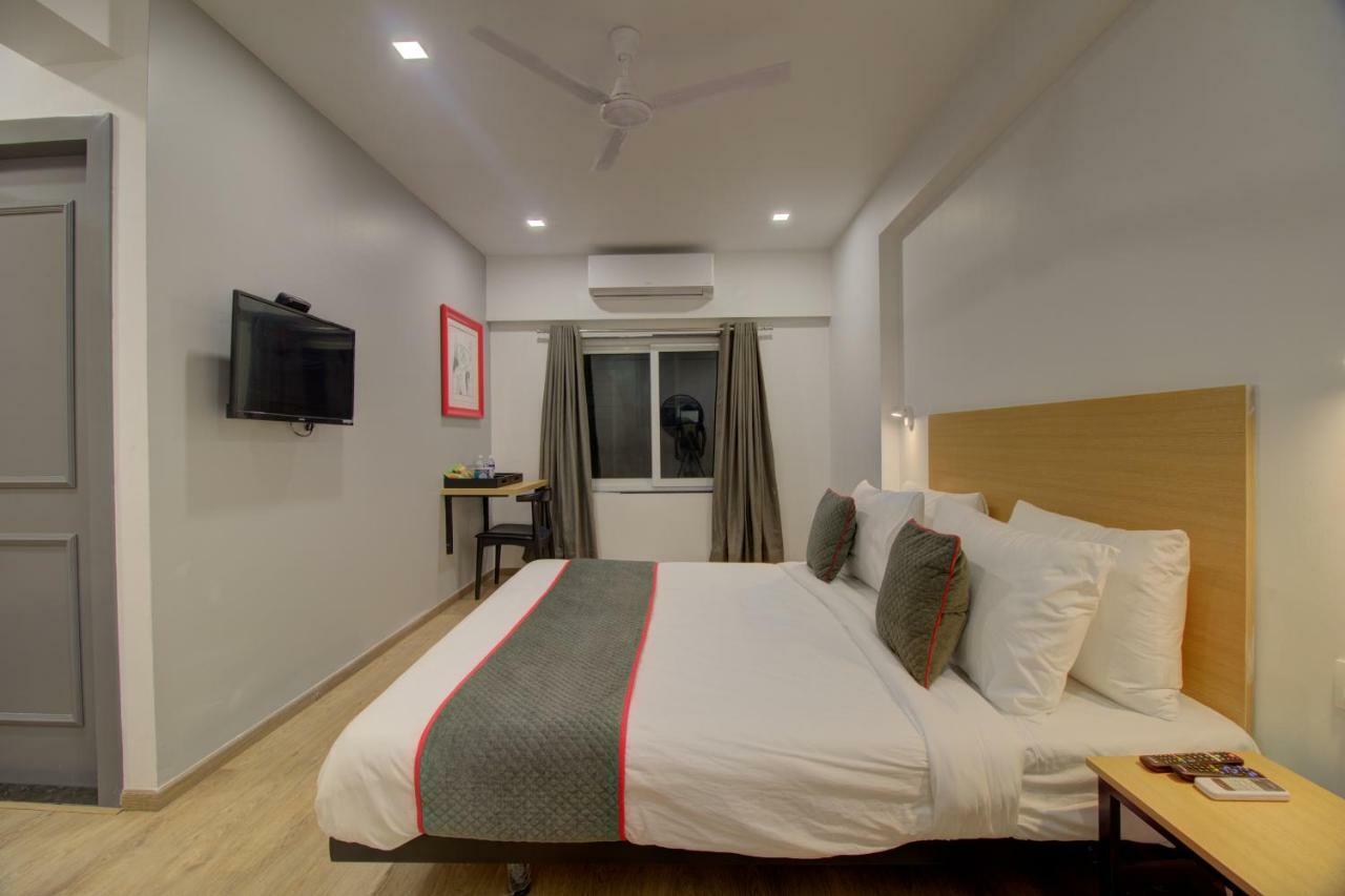 Townhouse Oak Kopar Khairane Navi Mumbai Formerly Ivy Hotel ภายนอก รูปภาพ