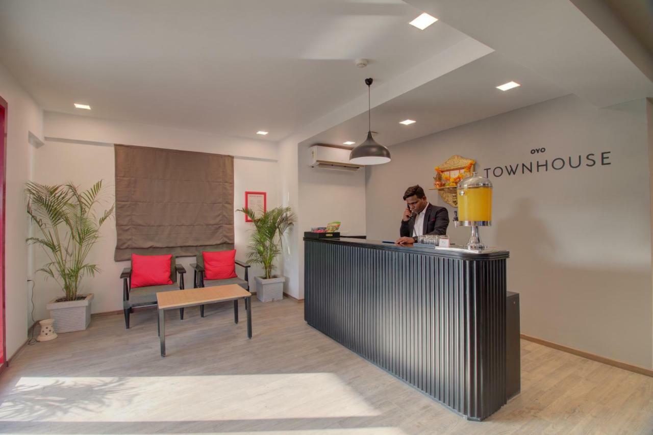 Townhouse Oak Kopar Khairane Navi Mumbai Formerly Ivy Hotel ภายนอก รูปภาพ